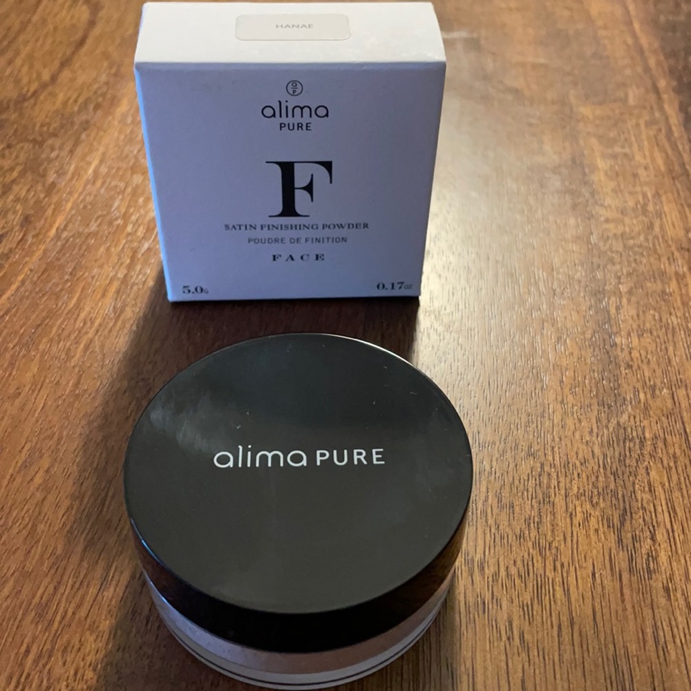 Alima Pure Satin Finishing Powder in Hanae